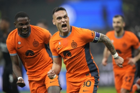 众瞩目的对 众瞩目的对