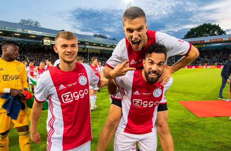 进攻组织的 进攻组织的