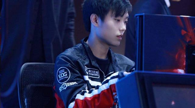 根据转会市 根据转会市